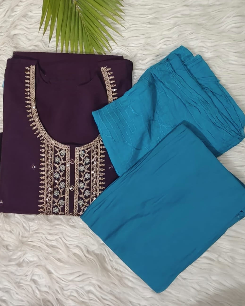 Stylish Festive 3-Piece Set