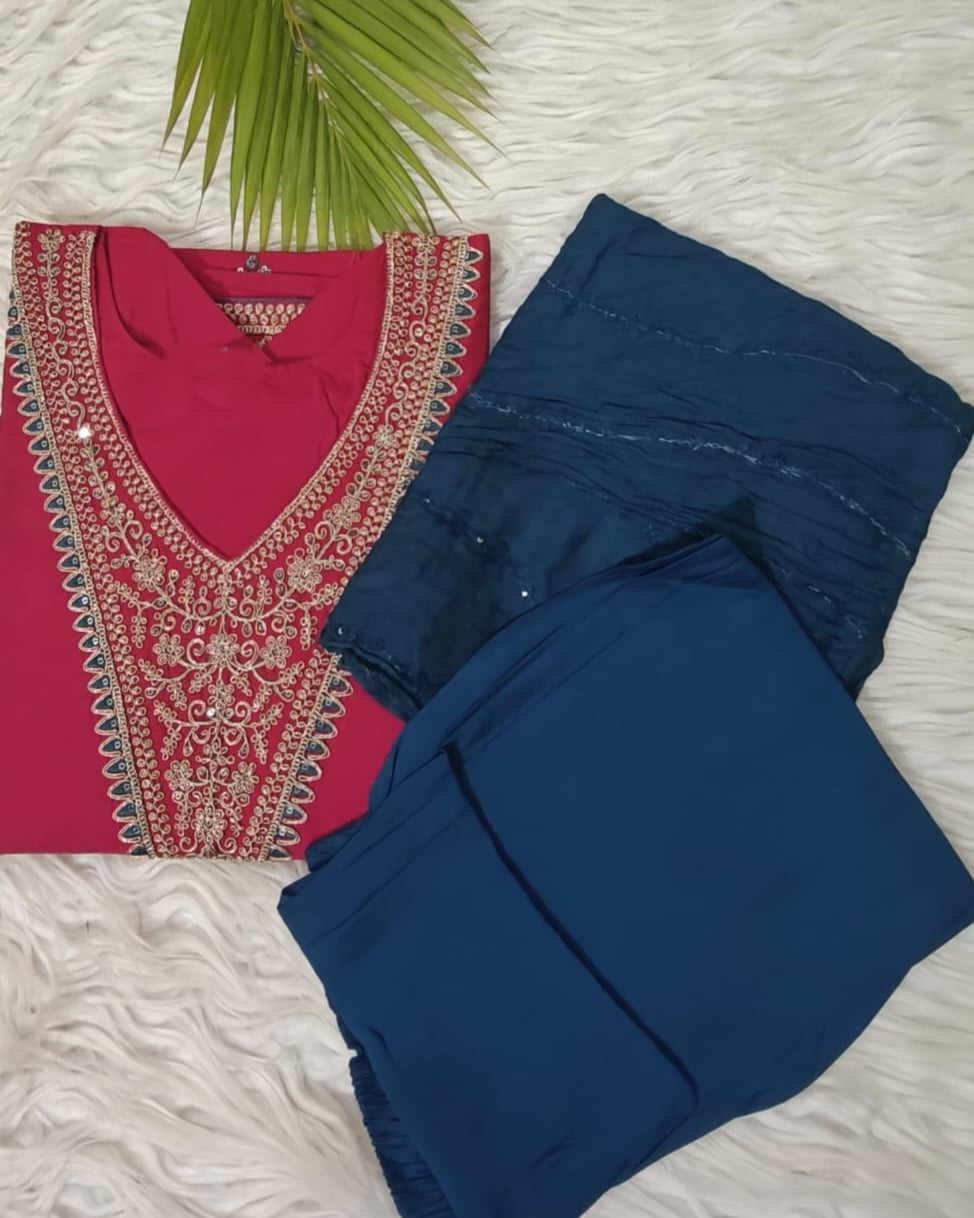 Stylish Festive 3-Piece Set